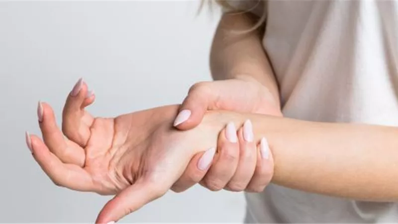 تعرفي عليها.. 9 نصائح لعلاج مرض الروماتويد المفصلي