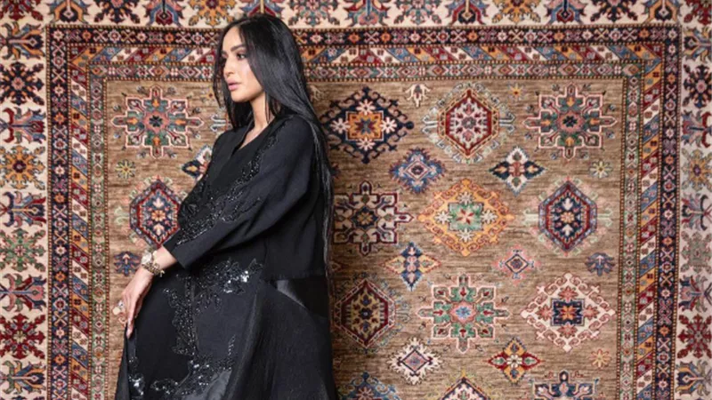 «سادة ومطرزة».. أبرز موديلات عبايات السهرة لعيد الأضحى