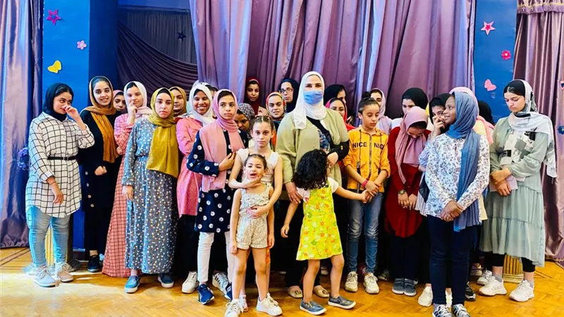 «القباج» تتفقد المُسنات واليتيمات في حلوان 
