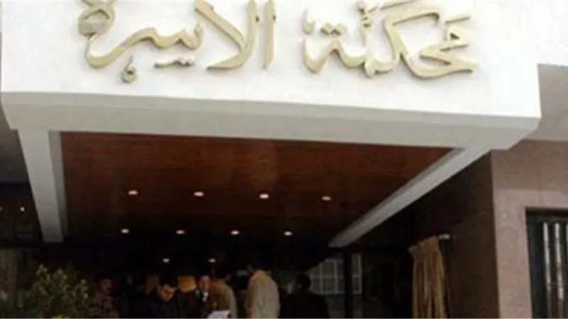 «امرأة» تطلب الطلاق لقضاء زوجها الليل على المقهى