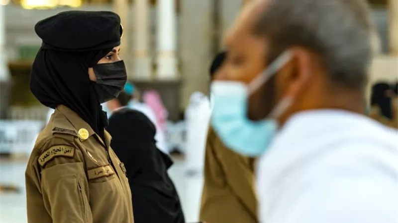 سعوديات يؤمنّ موسم الحج: نقوم بعمل إنساني| فيديو