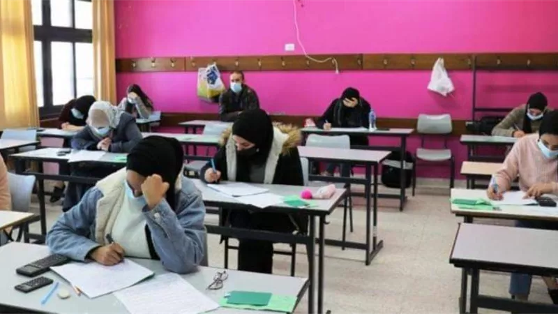 عمليات المعلمين: إصابة معلمة بالإعياء أثناء مراقبة الثانوية العامة ونقلها لمستشفى أسوان