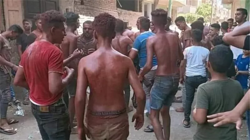 رقصة عارية تُفسد الفرح.. القبض على والدي عروسين في الغربية