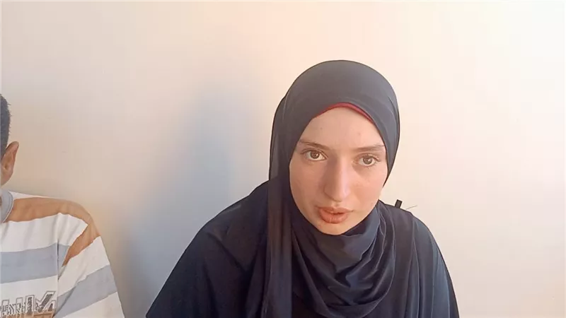 «برد الجميل لأبويا وأمي».. ساندي الأولى على الجمهورية في دبلوم التجارة