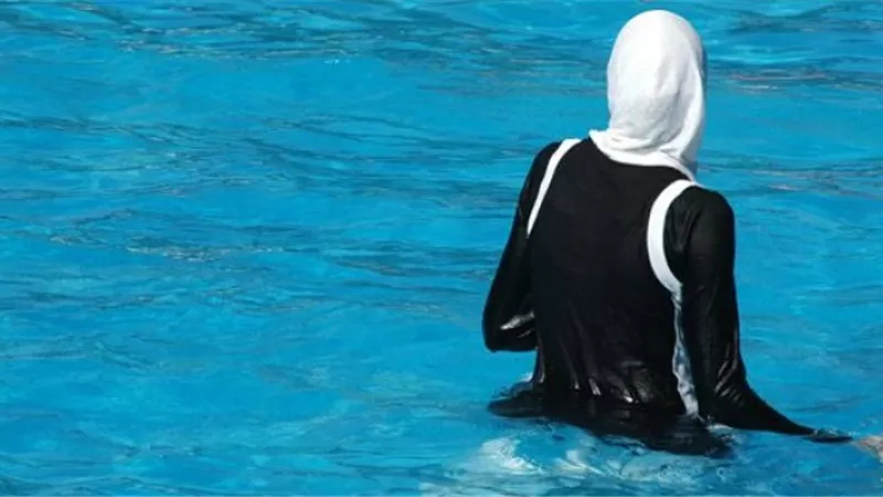 بالمايوه الشرعي.. 4 سبتمبر نظر دعوى منع نزول المحجبات لحمام السباحة