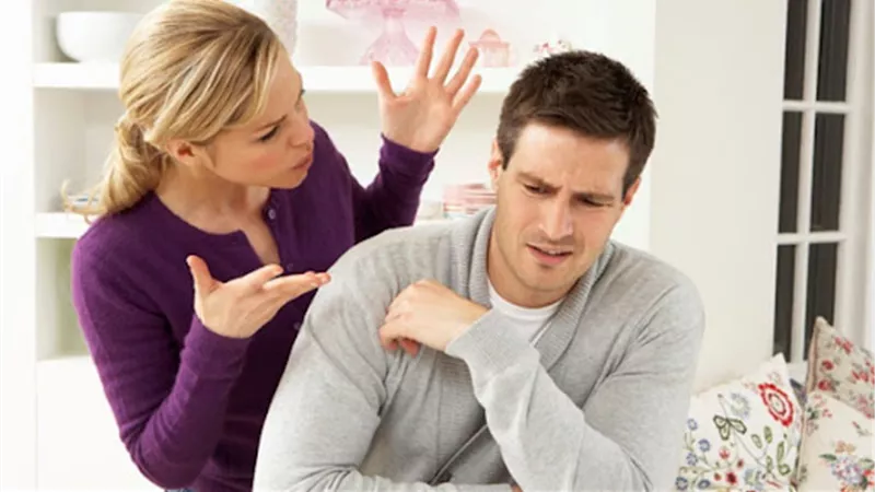 أكثر الأسئلة للإفتاء.. حُكم المرأة النكدية؟.. وأمين الفتوى يُجيب