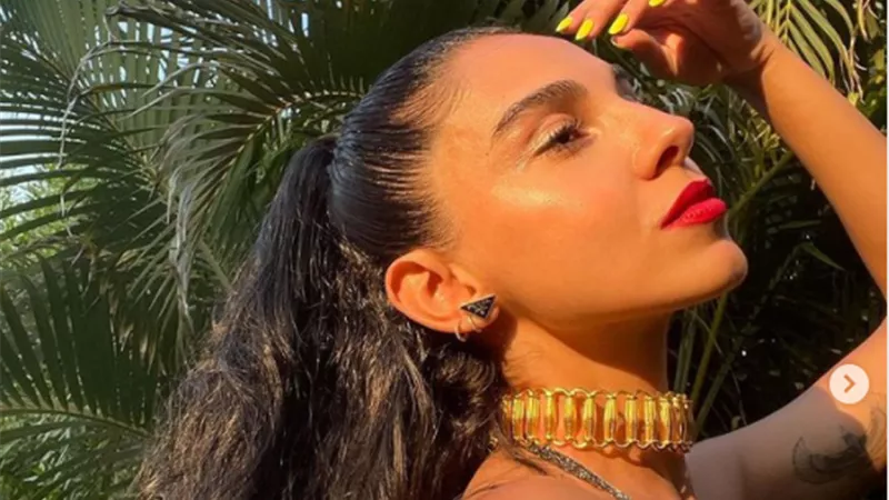 سلمي أبو ضيف تبهر جمهورها بإطلالة صباحية ساحرة (صور)