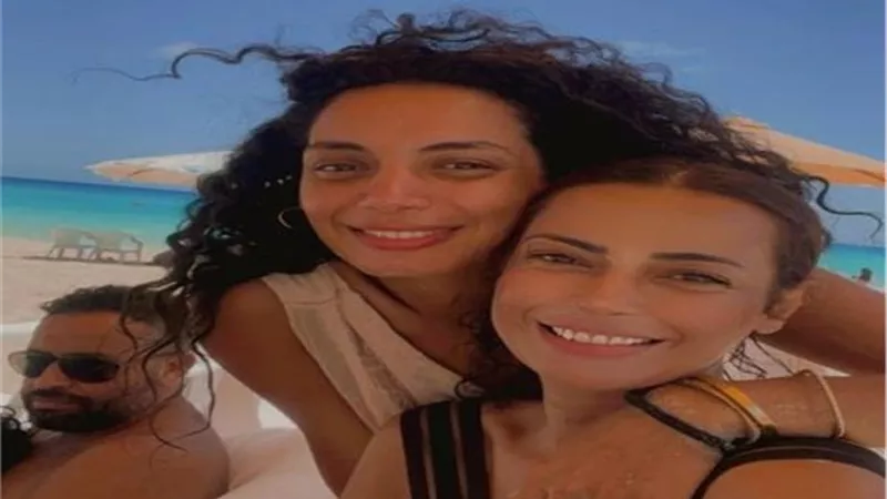 داليا مصطفى وشقيقتها وجهان لعملة واحدة.. والجمهور يعلق: 