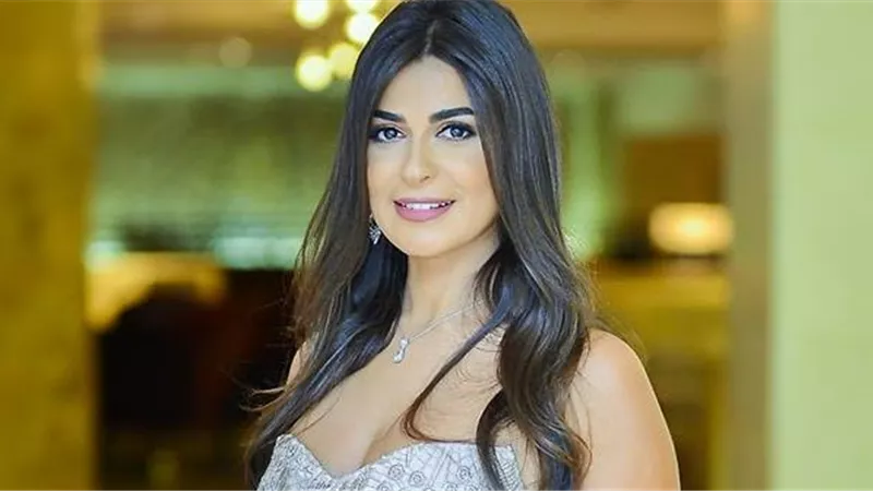 رانيا منصور تستعرض أنوثتها على أنغام «البنت القوية»