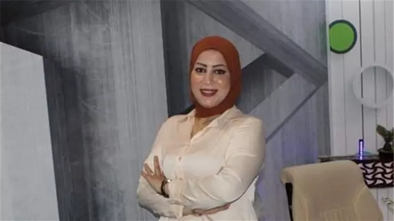 منى غازي تكشف لـ«هير نيوز» طريقة التعامل مع بنتك لو بتكلم ولد 