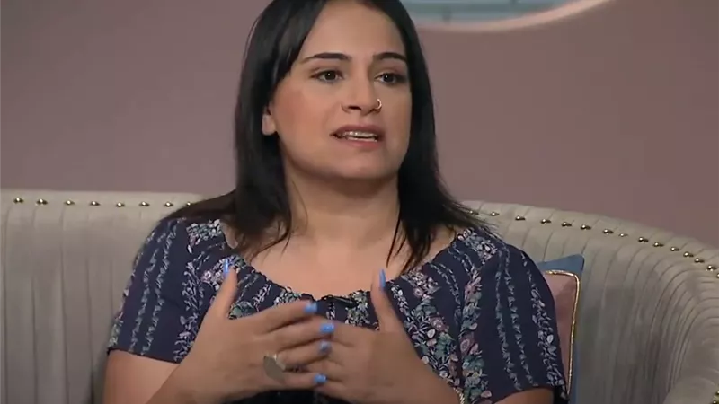 استشاري نفسي توضح كيفية التعامل مع الطفل العصبي (فيديو)