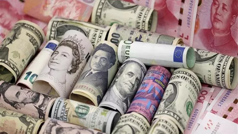 اعرفي سعر العملات العربية والأجنبية اليوم أمام الجنيه 