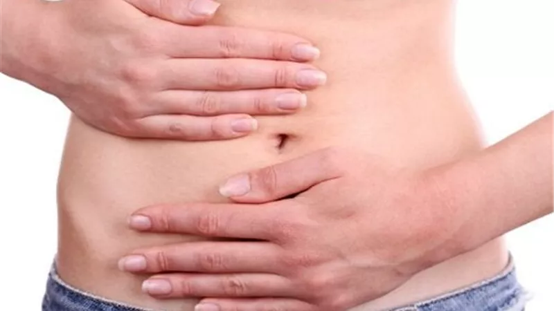 أبرزها نزيف شديد بالمهبل.. 9 أعراض لسرطان الرحم 