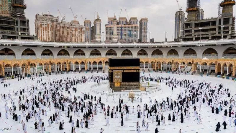 السعودية: نعتزم رفع الطاقة الاستيعابية للمعتمرين إلى 120 ألفاً يومياً