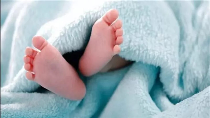 بلاغ من سيدة يكشف علاقة في الحرام وطفلة سفاح بالجيزة