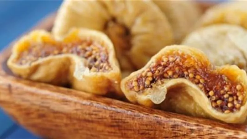 هل نقع التين المجفف في الماء يخلصك من الوزن الزائد؟