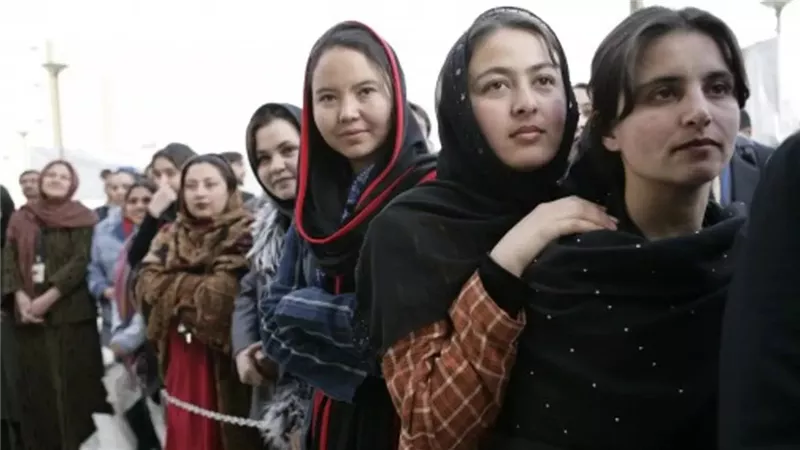 20 دولة تنتفض لحماية المرأة الأفغانية من طالبان