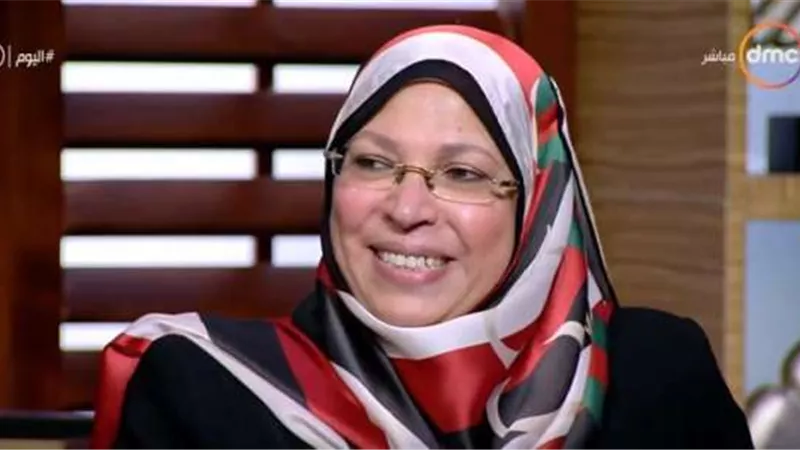 ليه اللي بيظلمني حياته بتكون حلوة؟.. داعية تُجيب| فيديو