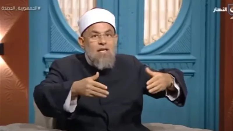 متصلة: حالي واقف في الجواز ولجأت لشيخ وفوجئت بطلب غريب منه| فيديو