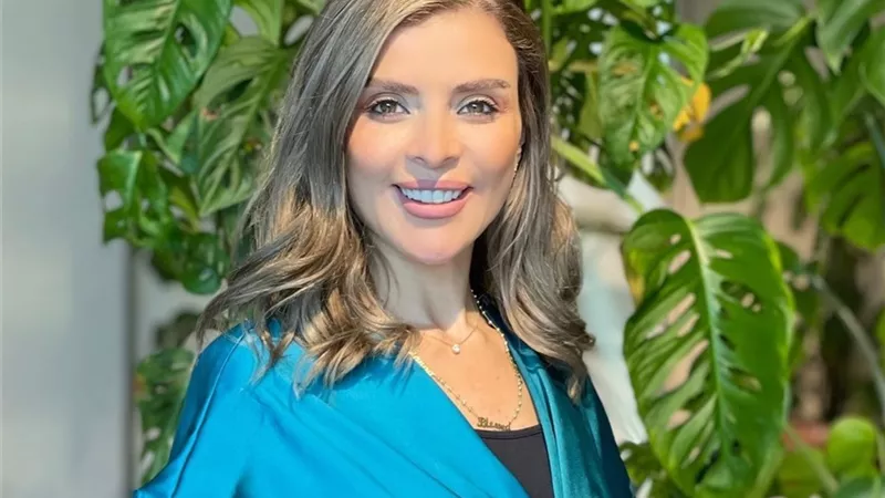 بعد حصولها على الإقامة الذهبية بالإمارات.. من هي دانا أبو خضر ؟