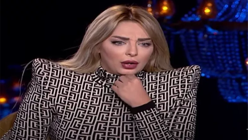 مي حلمي تُسافر إلى الإمارات بعد إحالتها للتحقيق ووقف برنامجها| فيديو