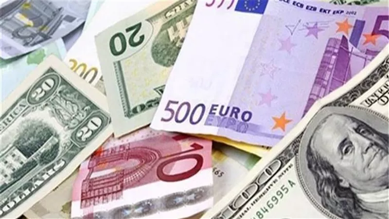 أسعار العملات العربية والأجنبية اليوم الاثنين في البنوك