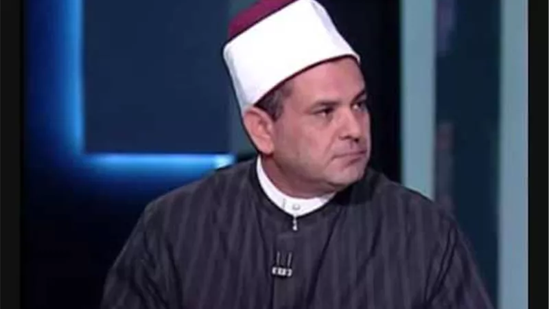 هل حسابات التوفير في البنوك حلال؟.. عميد شريعة وقانون يُجيب
