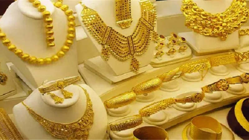 استقرار سعر الذهب عند انخفاضات الأمس