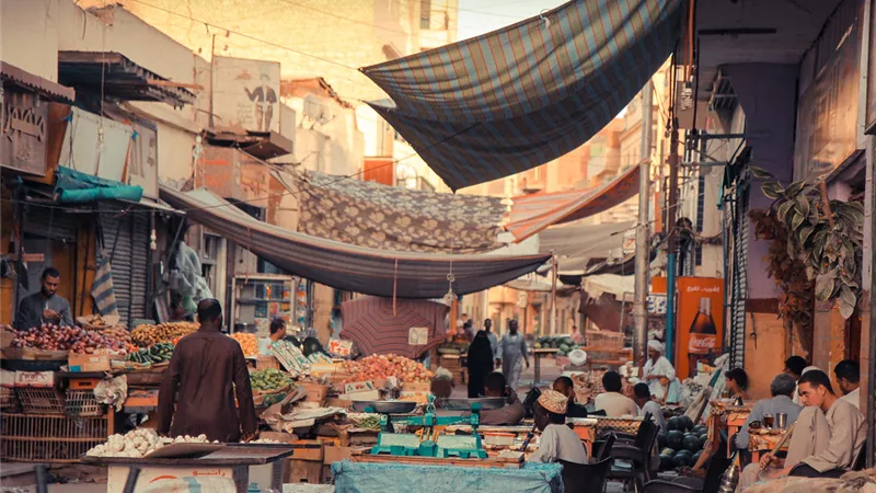 البطاطس تسجل 3.50والطماطم 6 جنيه في سوق العبور اليوم