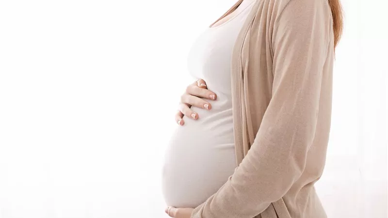 أمهات تروي لـ«هير نيوز» قصصها ومشاعرها مع «أول حمل وولادة»
