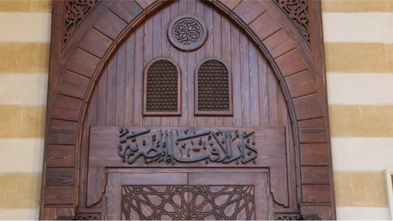 هل يجوز أن تتزوج المرأة بغير رغبتها؟ وما حكم من يغصبها؟!