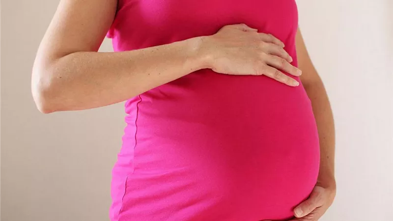  الصحة تعلن عن 5 خطوات هامة لحماية الأم والجنين 