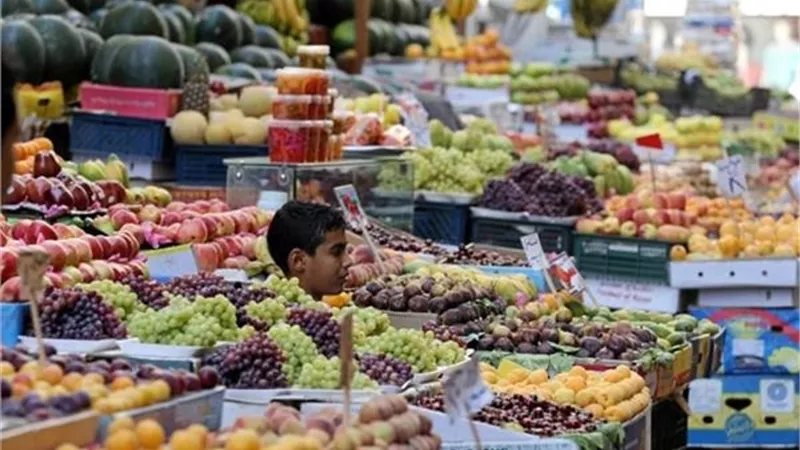 انخفاض سعر الطماطم وارتفاع البصل بسوق الجملة اليوم الأربعاء