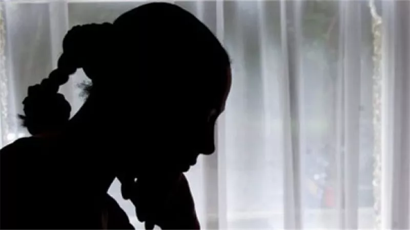 تزوجت شخصًا أكبر مني بـ 13 سنة واكتشفت عيبًا خطيرًا| فيديو
