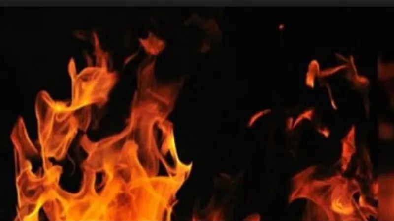 همهمت بكلمات غير مفهومة.. فتاة تقتل شابًا حرقًا بالنار في الهرم