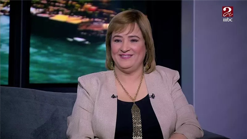 الدكتورة هالة منصور: العلاقة التي تبدأ بـ