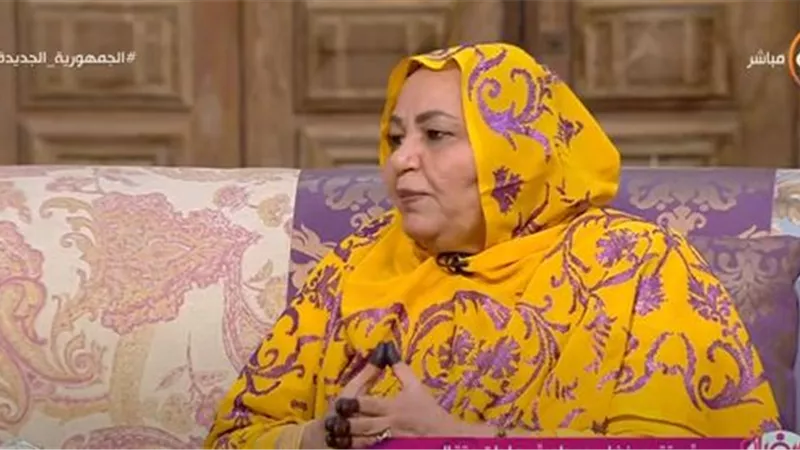 زوجة السفير تكشف سر نضارة بشرة المرأة السودانية | فيديو