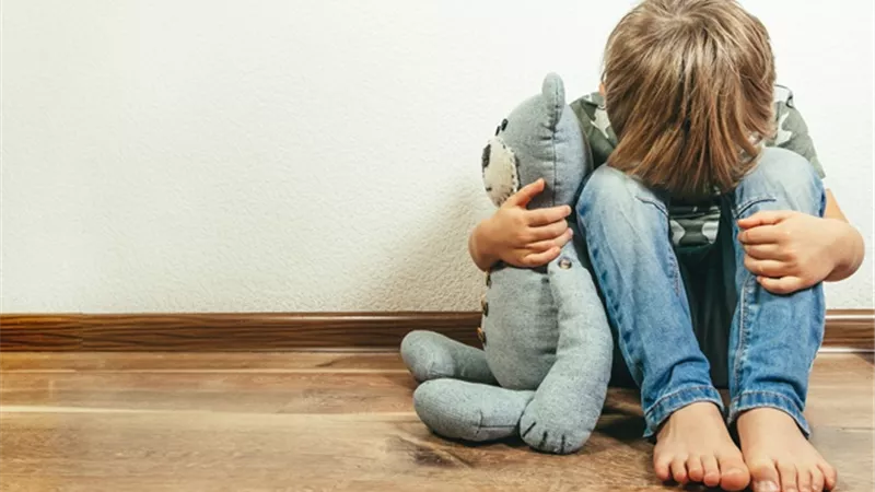 قد يؤدي إلى الانتحار.. أسباب وأشكال اكتئاب الأطفال