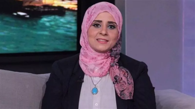 استشاري نفسي: من ينتقد الفنانات ويبحث عن صورهن يُعاني الفراغ.. والشامتون في حريق الجونة مرضى