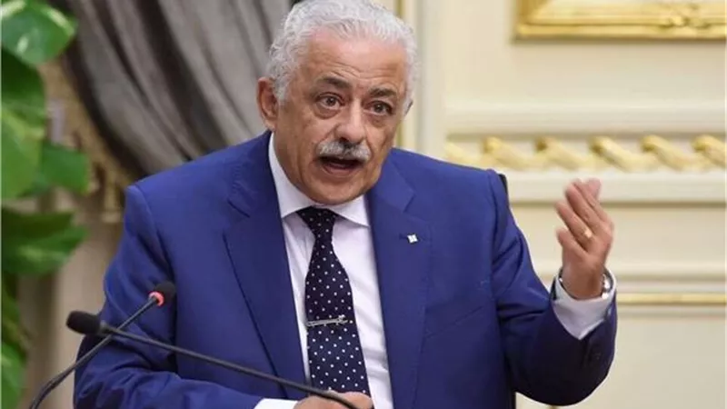 «التعليم»: من حق الطلاب استلام الكتب المدرسية بعد سداد نصف المصروفات