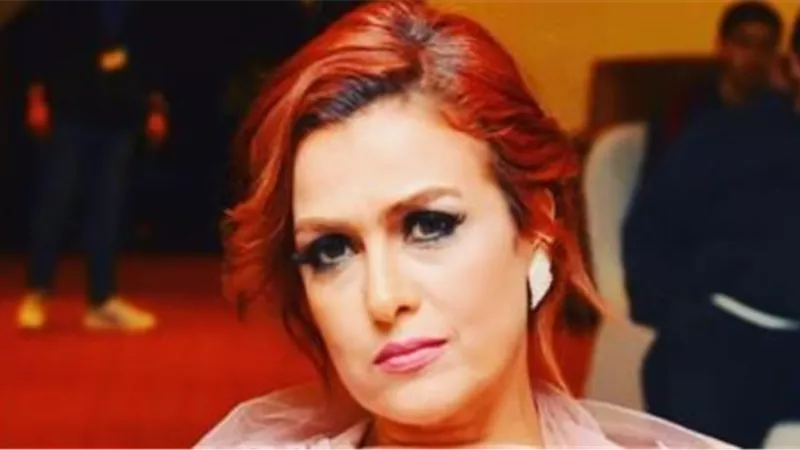 سيمون تتغزل في والدتها بذكرى وفاتها 