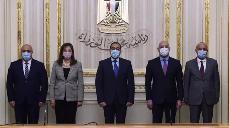 الحكومة تضع آلية لميكنة الخدمات الحكومية بالمدن الجديدة