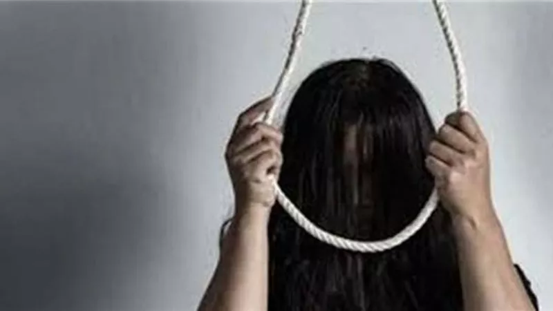 تفاصيل انتحار فتاة داخل غرفتها ببولاق الدكرور