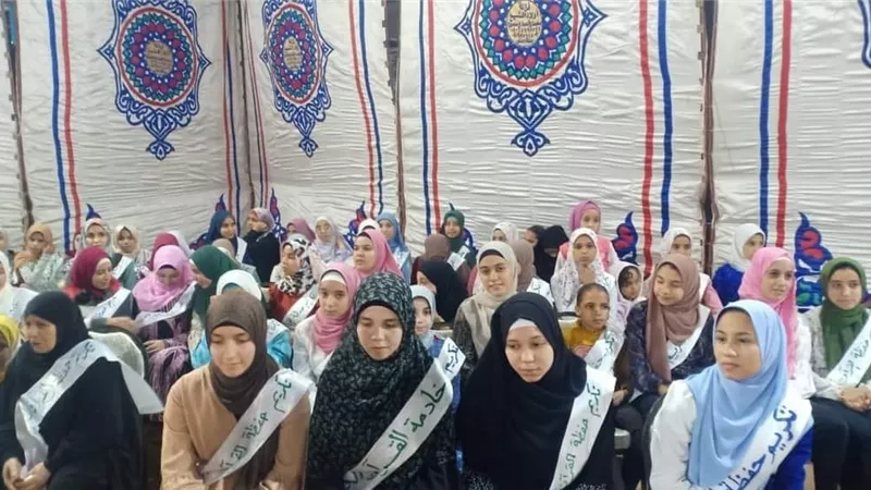 تفوق البنات في حفظ كتاب الله بقرية منشأة دهشور || صور