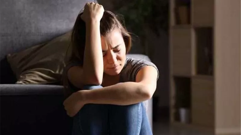 أخصائية نفسية تُحدد أبرز أعراض الاكتئاب 