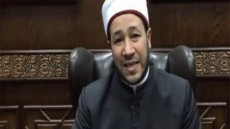 «الإفتاء»: لا يجوز للزوج إجبار زوجته على ترك العمل في هذه الحالة