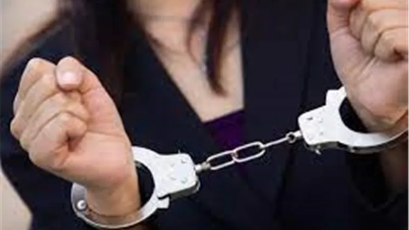 ضبط منتحلة صفة مديرة بنك للنصب على المواطنين بالإسكندرية