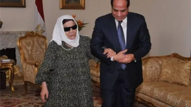 الرئيس والمرأة| من الحاجة زينب إلى «صيصة».. السيسي جابر خواطر المصريات
