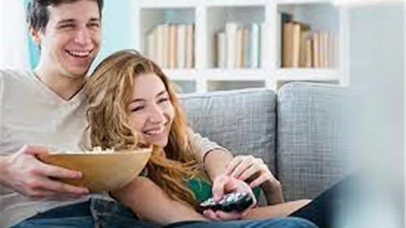 نصائح تمنحك السعادة في عيد الحب رغم قضائه بالمنزل 