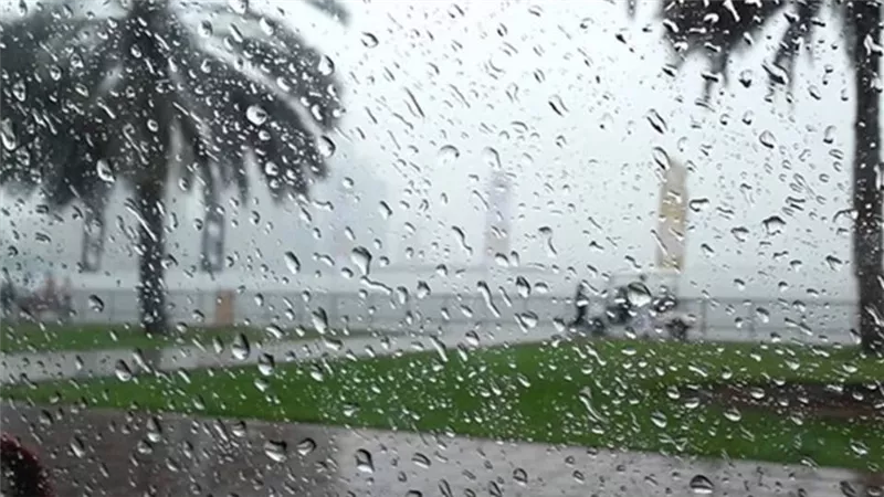 أمطار غزيرة ورعدية.. أخبار الطقس اليوم